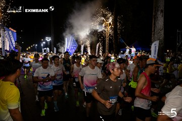 Ảnh sự kiện HO CHI MINH CITY NIGHT RUN EXIMBANK 2026 - 4c8cc86f49dd133f32a2c7ac8bad2e8e.jpg