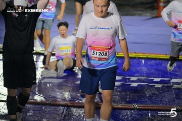 Photo HO CHI MINH CITY NIGHT RUN EXIMBANK 2026 - 4d5cf10bb366cee5cb80e5ae2295c438.jpg