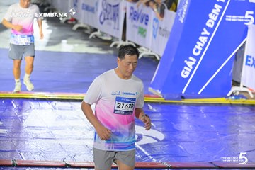 HO CHI MINH CITY NIGHT RUN EXIMBANK 2026 - Ảnh #4983601