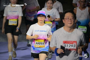 Photo HO CHI MINH CITY NIGHT RUN EXIMBANK 2026 - 4ea7e4a04546ee710459520a9510aeef.jpg