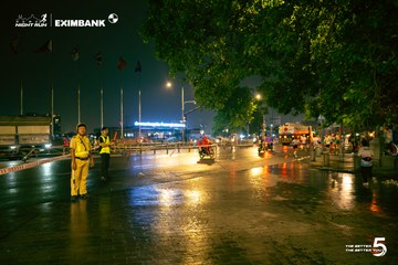 Photo HO CHI MINH CITY NIGHT RUN EXIMBANK 2026 - 4f686e139ed128e9c62dfa560e39aa3a.jpg