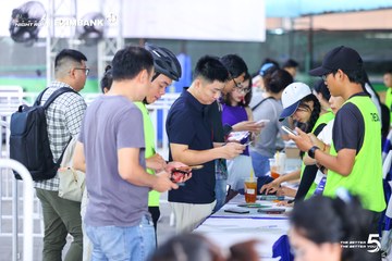 Photo HO CHI MINH CITY NIGHT RUN EXIMBANK 2026 - 50cf0c3df3f8fe8391309d8225cd4c2e.jpg