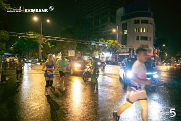 Photo HO CHI MINH CITY NIGHT RUN EXIMBANK 2026 - 5211e642f92597c49c89584cdf003237.jpg