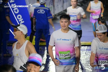 HO CHI MINH CITY NIGHT RUN EXIMBANK 2026 - Ảnh #4982473