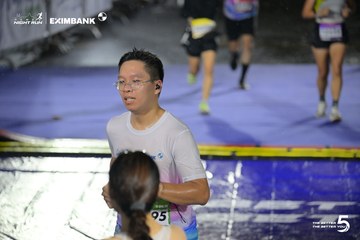 Photo HO CHI MINH CITY NIGHT RUN EXIMBANK 2026 - 5495862993b96310be4390f587ae06ef.jpg