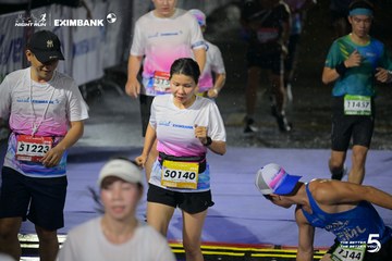 Photo HO CHI MINH CITY NIGHT RUN EXIMBANK 2026 - 54fc0a19f3a7166bad4216283d6f5de6.jpg
