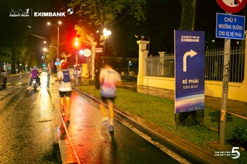 Photo HO CHI MINH CITY NIGHT RUN EXIMBANK 2026 - 558b6195d66f8826ebbacb9eccfc4185.jpg