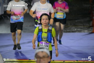 Photo HO CHI MINH CITY NIGHT RUN EXIMBANK 2026 - 56de897dccf9178a716453c625c8d8de.jpg