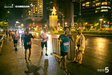 Photo HO CHI MINH CITY NIGHT RUN EXIMBANK 2026 - 5875277f9e7bb36dcada3f22182a0463.jpg