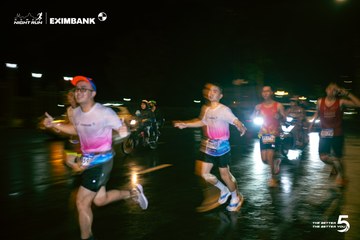 Photo HO CHI MINH CITY NIGHT RUN EXIMBANK 2026 - 58fb924531fe416da3486db00fa95f59.jpg
