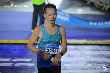 Photo HO CHI MINH CITY NIGHT RUN EXIMBANK 2026 - 5ad50a0afb2f498f8ed30300367e24d4.jpg
