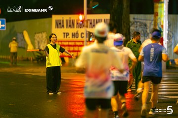 Photo HO CHI MINH CITY NIGHT RUN EXIMBANK 2026 - 5d311ace13e7978ba854efb0e85476ea.jpg