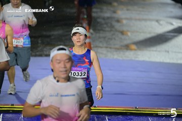 Ảnh sự kiện HO CHI MINH CITY NIGHT RUN EXIMBANK 2026 - 5db0141bec79f7d685323a2e5dadefc4.jpg