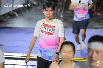 Photo HO CHI MINH CITY NIGHT RUN EXIMBANK 2026 - 5e093d70c457d6c632db8dc4be06112a.jpg