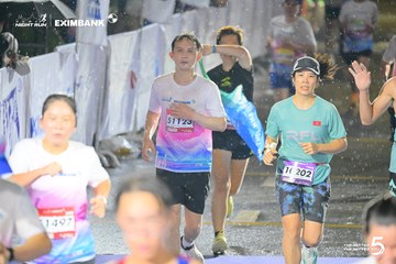 Photo HO CHI MINH CITY NIGHT RUN EXIMBANK 2026 - 5e6371024af3815fbc81f0b6407e77d7.jpg