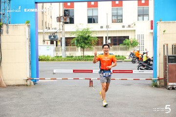 Photo HO CHI MINH CITY NIGHT RUN EXIMBANK 2026 - 5fb898881bc33cef6b78b4fadff8aab6.jpg