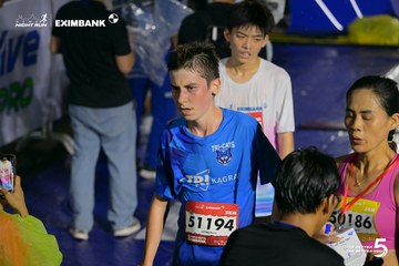 Photo HO CHI MINH CITY NIGHT RUN EXIMBANK 2026 - 6123ec6382787c2f1c44831be4af0bcf.jpg