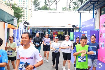 Photo HO CHI MINH CITY NIGHT RUN EXIMBANK 2026 - 618aa6d7e454cd184e5eba4ff6e646fb.jpg