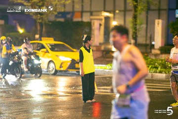 Ảnh sự kiện HO CHI MINH CITY NIGHT RUN EXIMBANK 2026 - 61a2b6bd77cad6e669442fca83fbba11.jpg