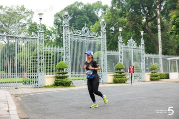 Photo HO CHI MINH CITY NIGHT RUN EXIMBANK 2026 - 628c3a2705bf7f4c1c8ebc4bcfb933f7.jpg