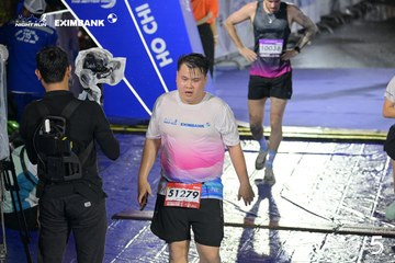Photo HO CHI MINH CITY NIGHT RUN EXIMBANK 2026 - 62b4aabe87d1f6dc81b14ac5298e53f3.jpg