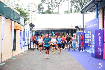 Photo HO CHI MINH CITY NIGHT RUN EXIMBANK 2026 - 6451b259755a6580d94dff6649987196.jpg