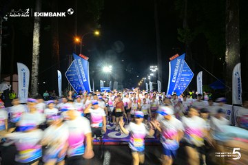 Ảnh sự kiện HO CHI MINH CITY NIGHT RUN EXIMBANK 2026 - 6496fa106550eab2f15974bc5f95fabc.jpg