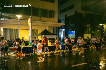 Photo HO CHI MINH CITY NIGHT RUN EXIMBANK 2026 - 650a751fefab16d49142bc592bd44097.jpg