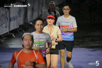 Photo HO CHI MINH CITY NIGHT RUN EXIMBANK 2026 - 667742198461d503c8e79bf8be769cbd.jpg