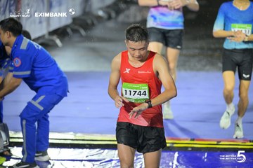 Ảnh sự kiện HO CHI MINH CITY NIGHT RUN EXIMBANK 2026 - 66e8075ff2dbf95491ae17bbf5126ca9.jpg