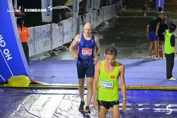 Photo HO CHI MINH CITY NIGHT RUN EXIMBANK 2026 - 688a8c3883526eaeeded9b01006b5383.jpg