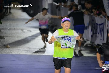 HO CHI MINH CITY NIGHT RUN EXIMBANK 2026 - Ảnh #4981164