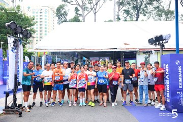 Photo HO CHI MINH CITY NIGHT RUN EXIMBANK 2026 - 6b0b9a90751c7c3b88c6b9414b57f3da.jpg
