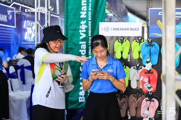 Ảnh sự kiện HO CHI MINH CITY NIGHT RUN EXIMBANK 2026 - 6b30f94c9883ab2e271f9d8b6225f46d.jpg