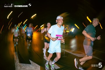 Photo HO CHI MINH CITY NIGHT RUN EXIMBANK 2026 - 6cad2a2edcd3783e1a3ac938741340b5.jpg