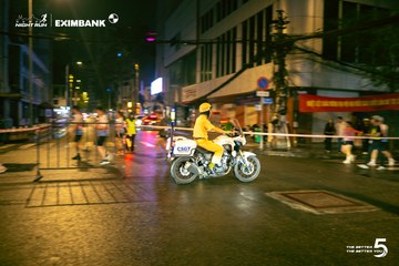Photo HO CHI MINH CITY NIGHT RUN EXIMBANK 2026 - 6ccc99e0c102ccebd04a6c5ddd0a1c4c.jpg