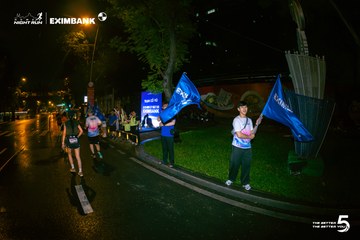 Photo HO CHI MINH CITY NIGHT RUN EXIMBANK 2026 - 6e2f06b97f70ce0ab0bc0e1764ccdf78.jpg