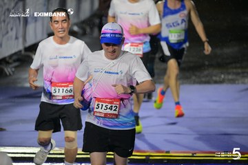 Photo HO CHI MINH CITY NIGHT RUN EXIMBANK 2026 - 6e66f6be2331c5139fdaff462a8c66ba.jpg