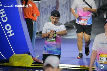 Photo HO CHI MINH CITY NIGHT RUN EXIMBANK 2026 - 6e918e120757fe66b9b4d49410e717b3.jpg