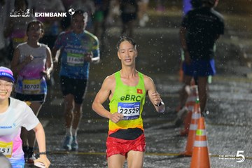 Photo HO CHI MINH CITY NIGHT RUN EXIMBANK 2026 - 6eac44b0a44124d2cf28f675ad10596f.jpg