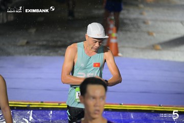 Photo HO CHI MINH CITY NIGHT RUN EXIMBANK 2026 - 6ee48bfef803842b80d6b55bb9b0c83e.jpg