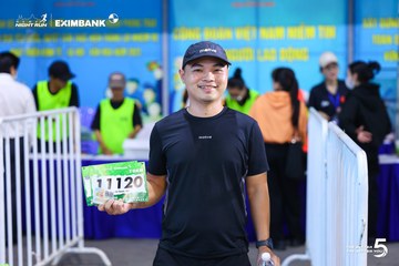 Photo HO CHI MINH CITY NIGHT RUN EXIMBANK 2026 - 6f24210c7cfa2bf64dafc5348071693a.jpg