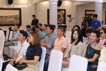 Photo HO CHI MINH CITY NIGHT RUN EXIMBANK 2026 - 72457058adc98e20f9d46acc3e4d7a05.jpg