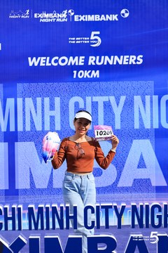 Photo HO CHI MINH CITY NIGHT RUN EXIMBANK 2026 - 72808e46929ad4cbee5e4b14319435b0.jpg