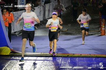 Photo HO CHI MINH CITY NIGHT RUN EXIMBANK 2026 - 73128e9b9ada6f091a287d254c249a61.jpg