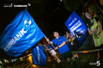 Photo HO CHI MINH CITY NIGHT RUN EXIMBANK 2026 - 740d6099921cbaa768959dca3b799332.jpg
