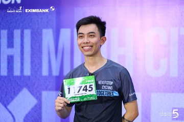 Photo HO CHI MINH CITY NIGHT RUN EXIMBANK 2026 - 7435920d1adc7e01e5219a46994ecf4e.jpg