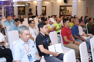 Photo HO CHI MINH CITY NIGHT RUN EXIMBANK 2026 - 756ed71892612c009134f9358d844867.jpg