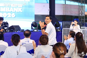Photo HO CHI MINH CITY NIGHT RUN EXIMBANK 2026 - 77f236e8ff529f6d2f9571b9224452e9.jpg