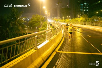 Photo HO CHI MINH CITY NIGHT RUN EXIMBANK 2026 - 7877677d98b1b8766c87a4c5050be8df.jpg